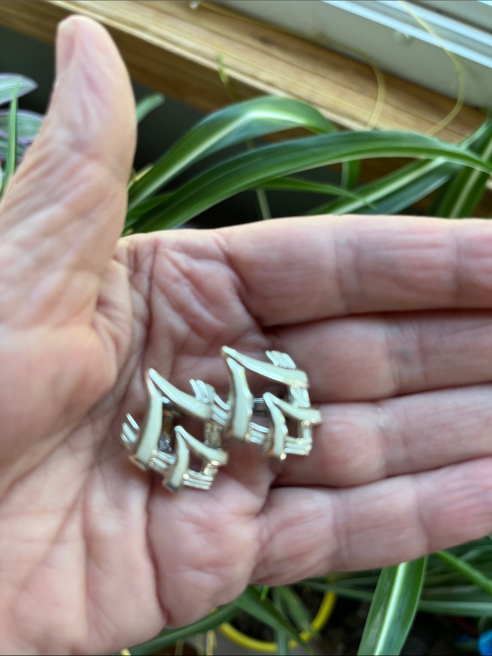 Vtg Signed Coro Abstract Chevron Clip On Earrings Silver Tone 50s MCM Fashion